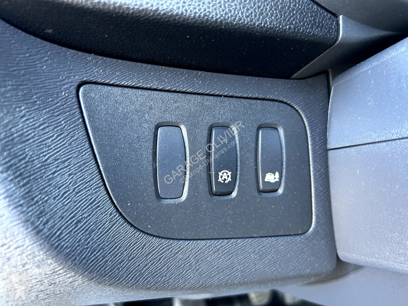 عربة نفعية Renault Maxi Grand Volume 1.5 Blue...