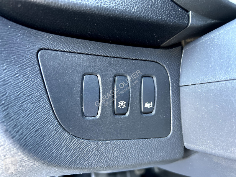 Véhicule utilitaire Renault Maxi Grand Volume...