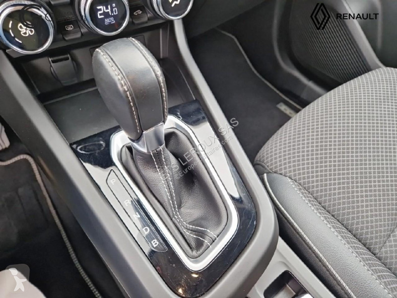 عربة نفعية Renault ARKANA