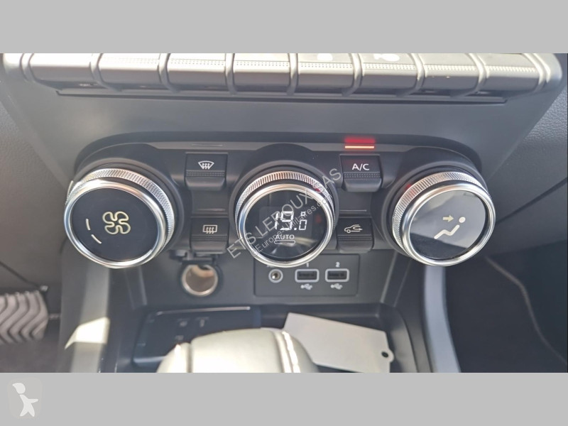 عربة نفعية Renault ARKANA