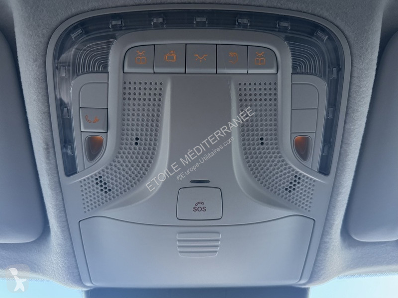 عربة نفعية Mercedes e 112 Fourgon Long