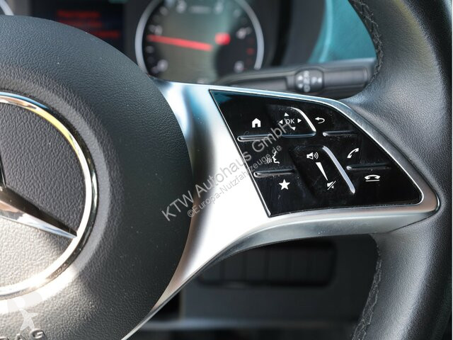 Коммерческий автомобиль Mercedes Sprinter 317...