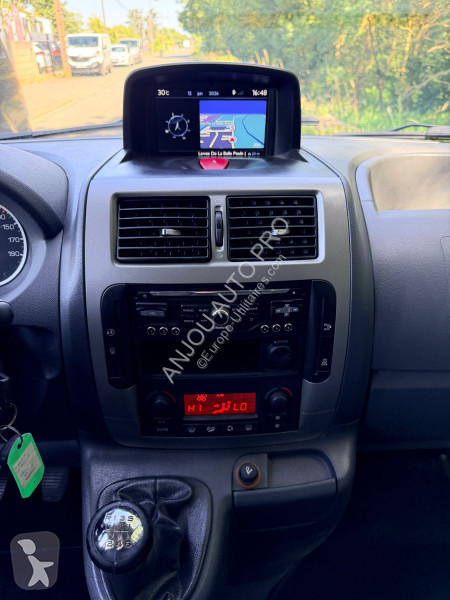 عربة نفعية Peugeot TEPEE 2.0 HDI 163CH ALLURE...