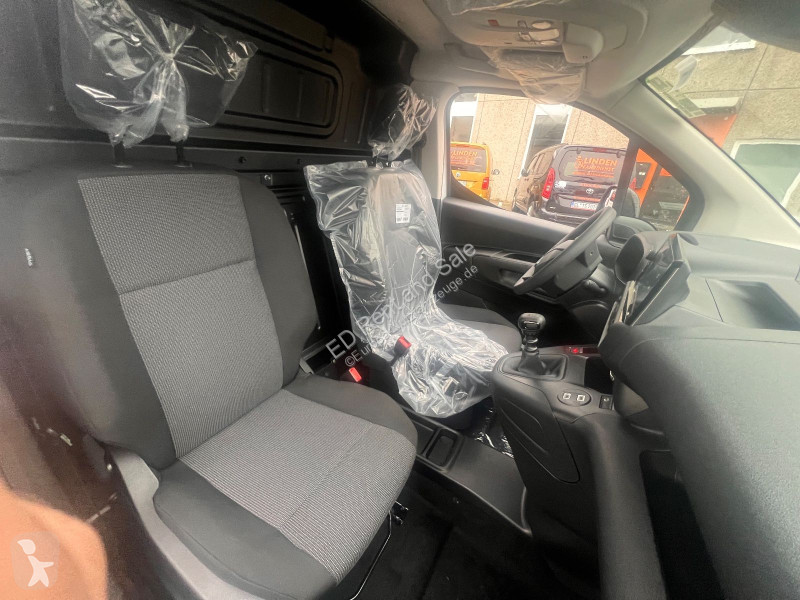 Véhicule utilitaire Opel Cargo L 2 mit...