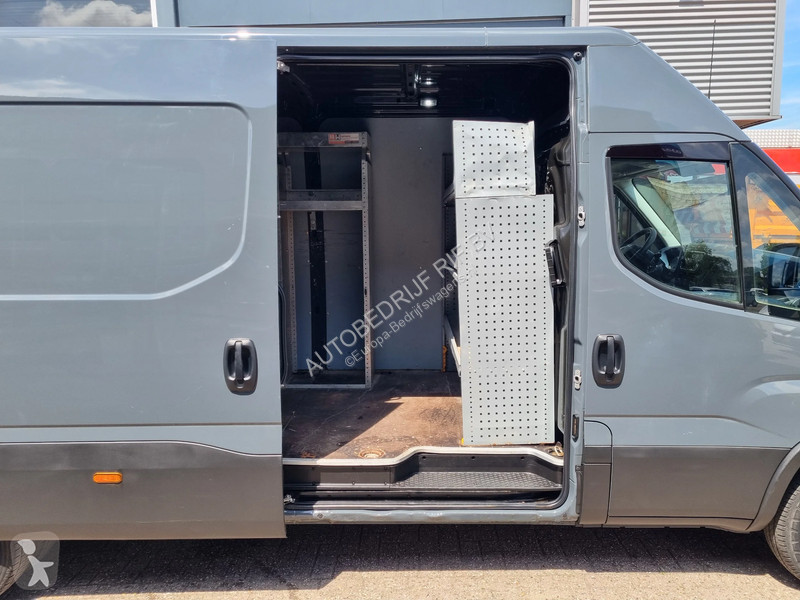 Furgoneta Iveco 35C18 3.0D 180PK L4H2 Maxi N1...