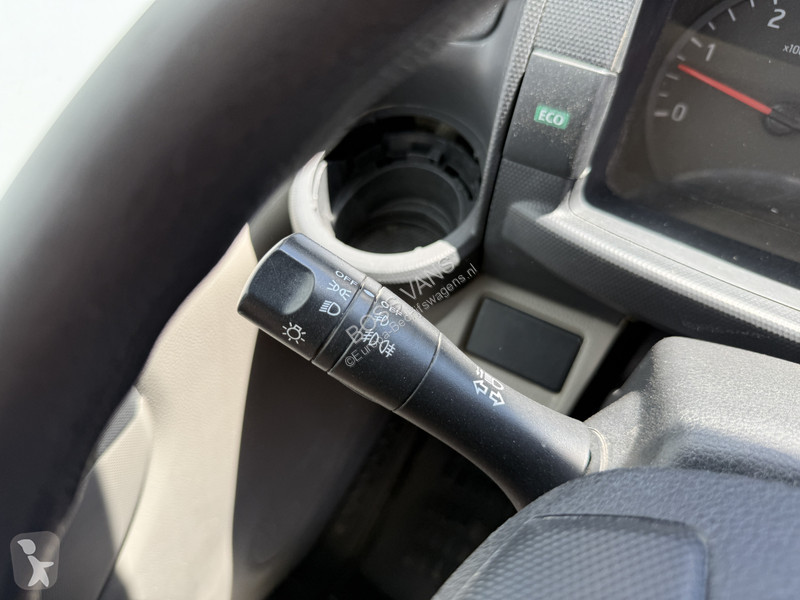 Samochód dostawczy Nissan 130PK 3.0 Kipper 3L...