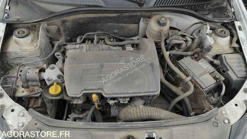 Коммерческий автомобиль Renault CLIO
