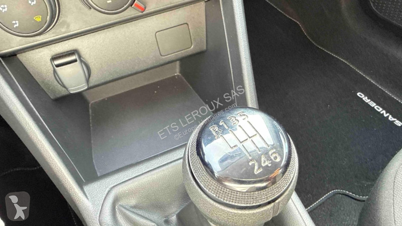 Лекотоварен автомобил Dacia SANDERO