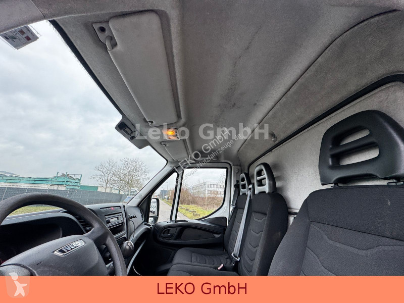 Samochód dostawczy Iveco 35C13