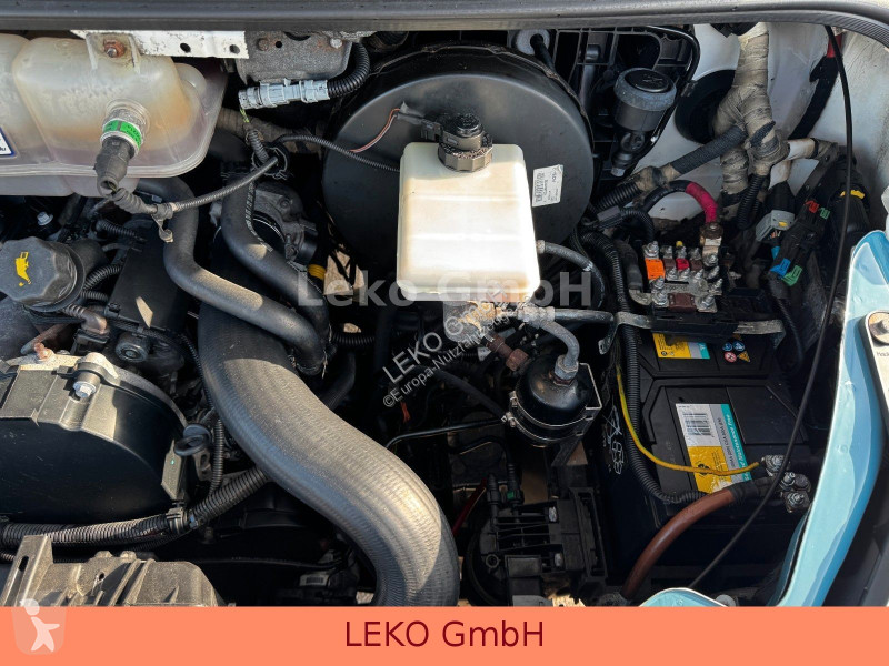 Samochód dostawczy Iveco 35C13 Mit Relec Froid...