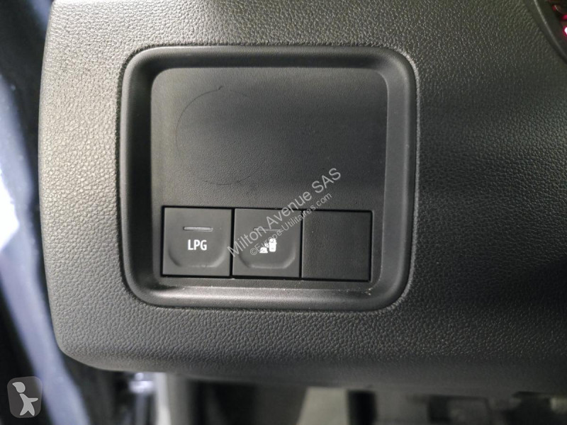 Samochód dostawczy Dacia DUSTER 1.0 ECO-G - 100...
