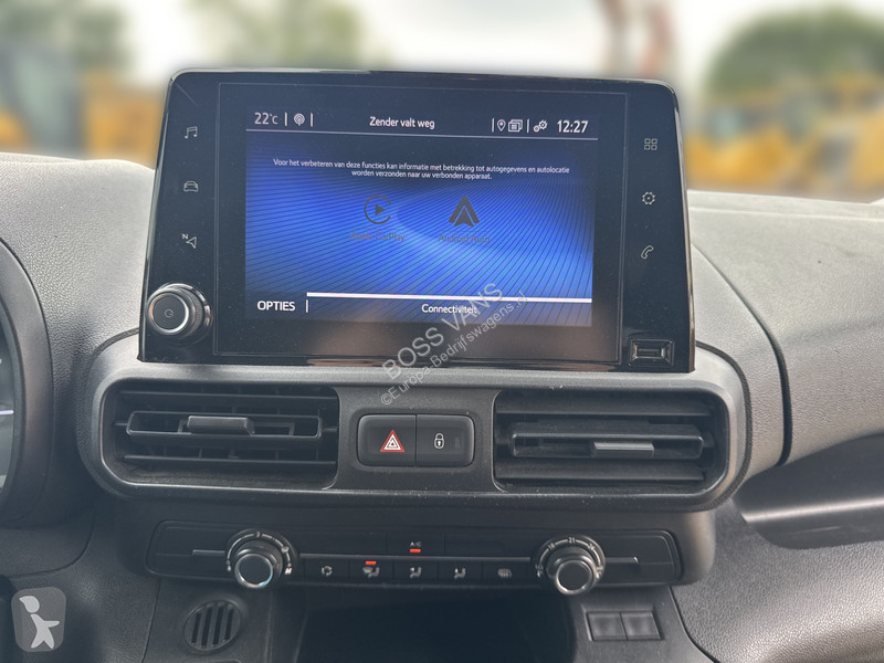 عربة نفعية Toyota 1.2T 110 PK **Benzine** L1...