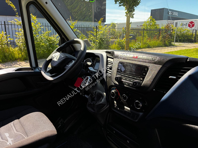 Samochód dostawczy Iveco 35 S 14 Hi-Matic 140...
