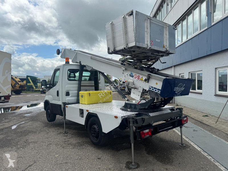 عربة نفعية Iveco 35-120 EURO 6 + Lift 30m...