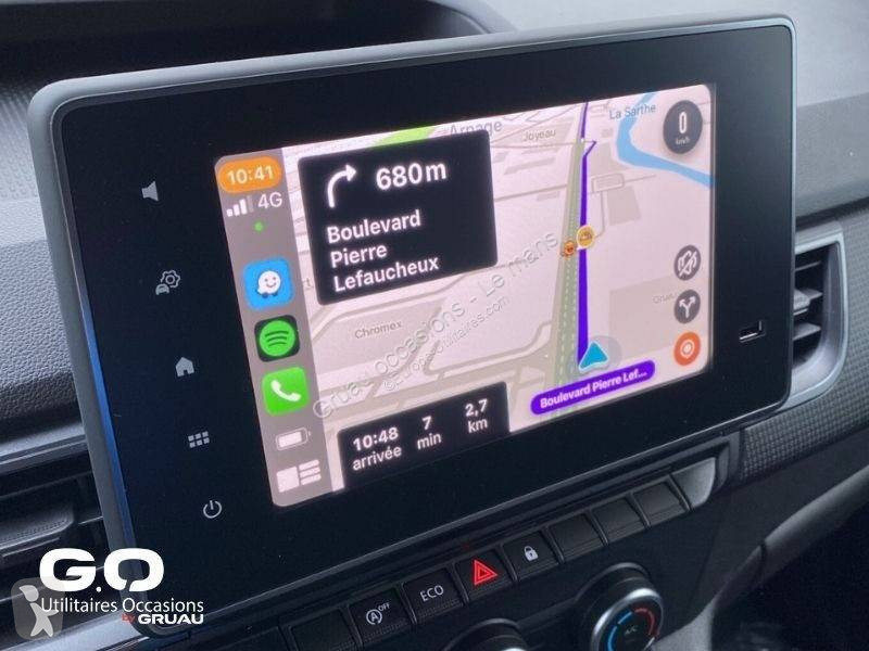 Samochód dostawczy Renault