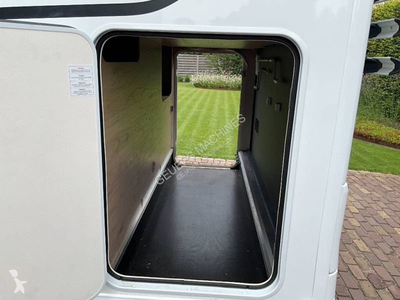 عربة نفعية Dethleffs globebus L004