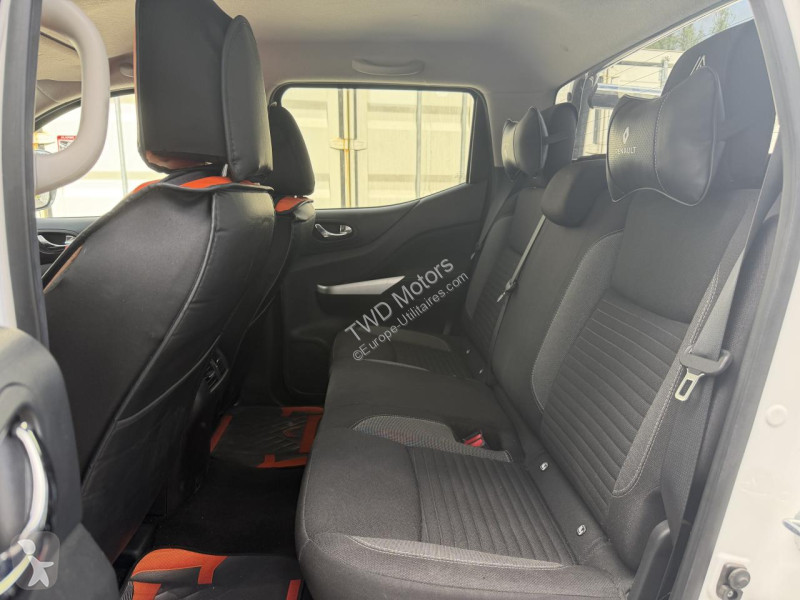 عربة نفعية Renault ALASKAN 2.3 dCi - 160  PICK...