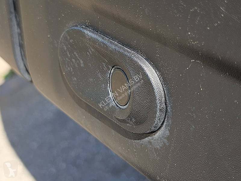 Furgoneta Renault 2.3 L2H2 Dubbele Cabine!