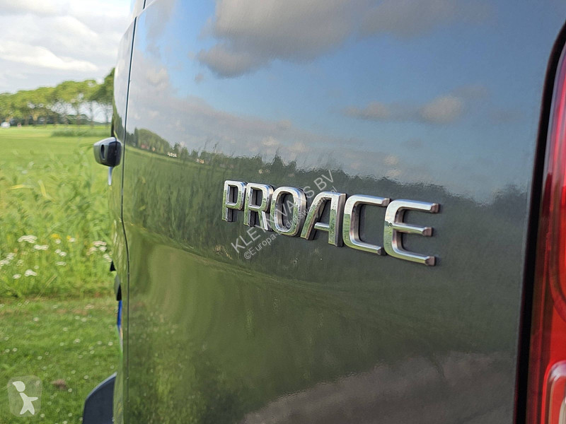 Véhicule utilitaire Toyota 2.0 L3 ac aut EURO6...