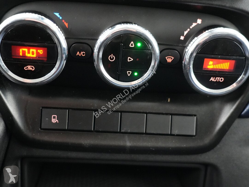 Furgoneta Iveco 35C18
