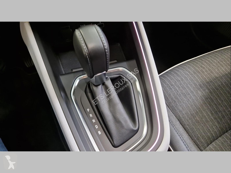 عربة نفعية Renault CLIO V