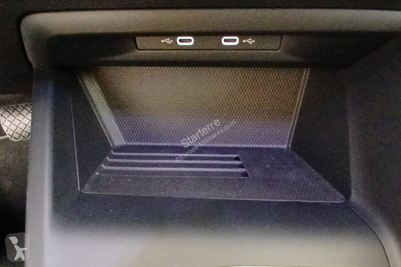 Volkswagen  GOLF 8 SW Transporter