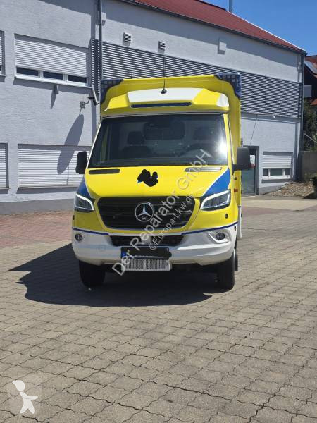 عربة نفعية Mercedes
