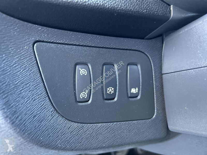 Véhicule utilitaire Renault 1.5 Blue dci 95...