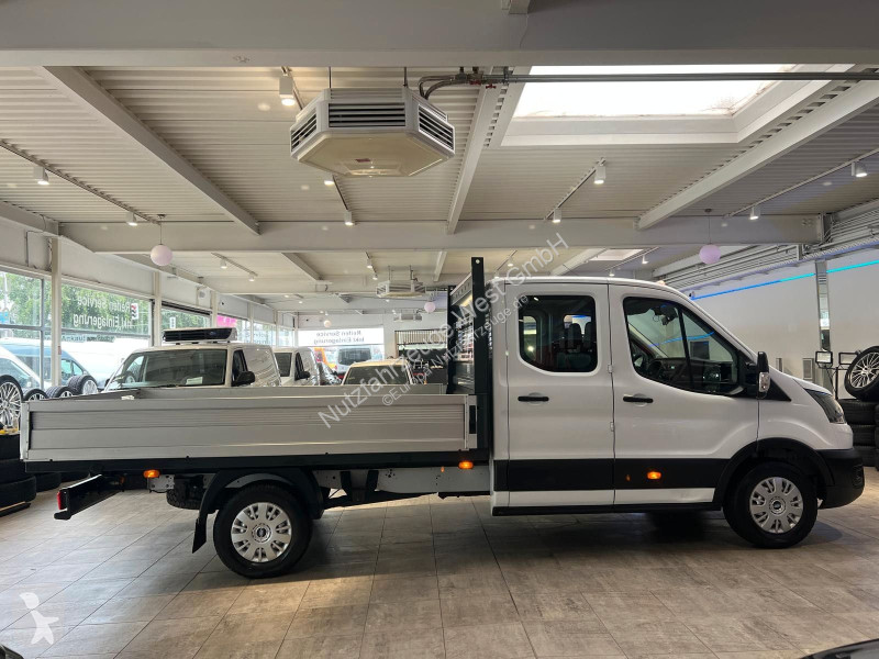 عربة نفعية Ford TDI Maxi DoKa...