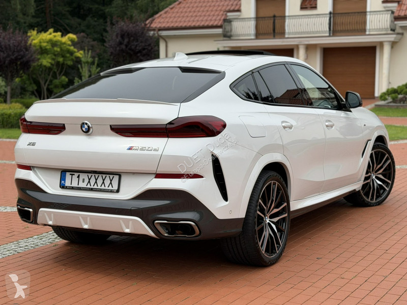 Samochód dostawczy BMW X6