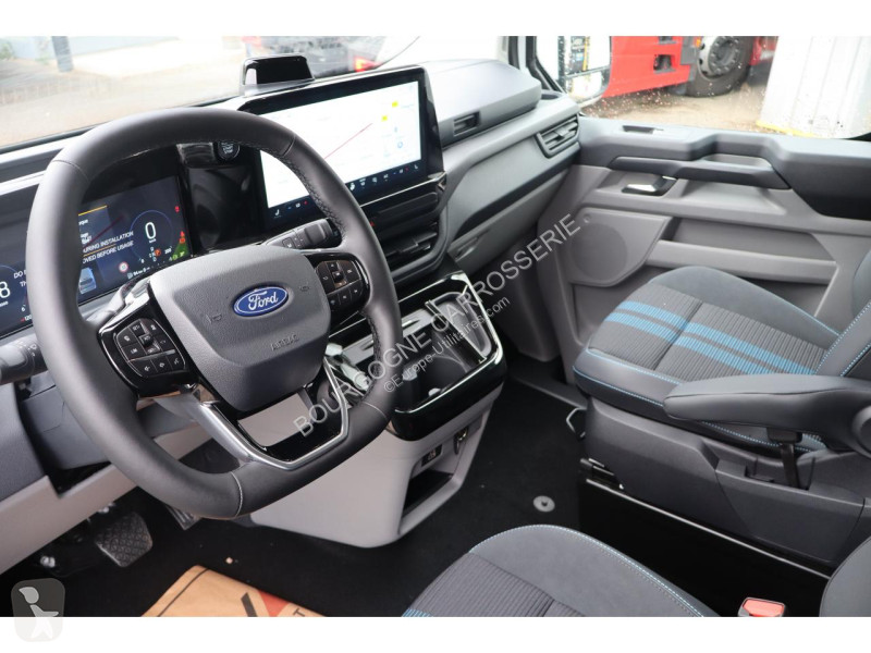Véhicule utilitaire Ford