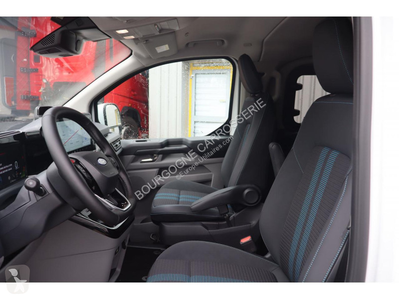 Véhicule utilitaire Ford TRANSIT CUSTOM 2.0...