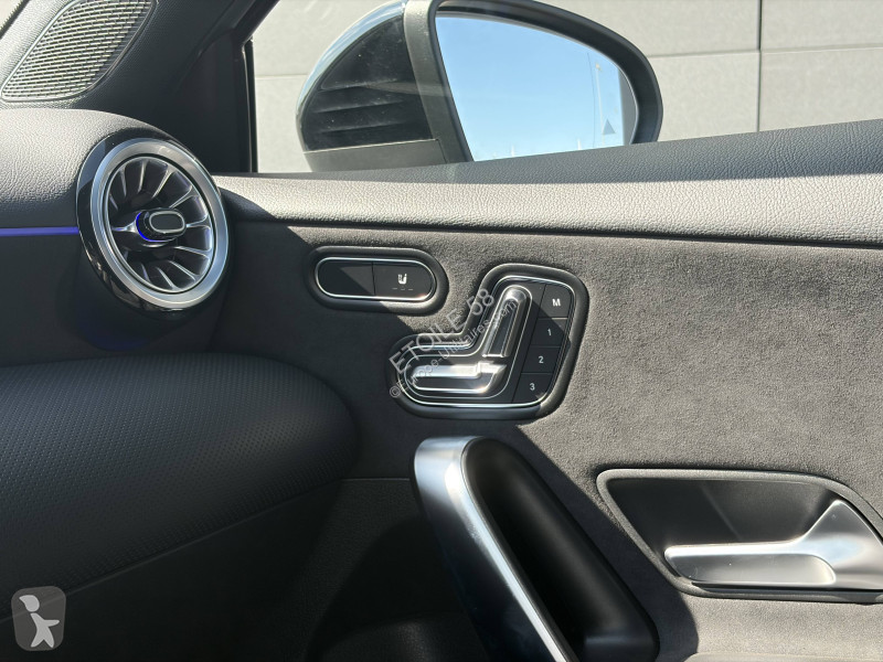 Véhicule utilitaire Mercedes Classe A 250 e...