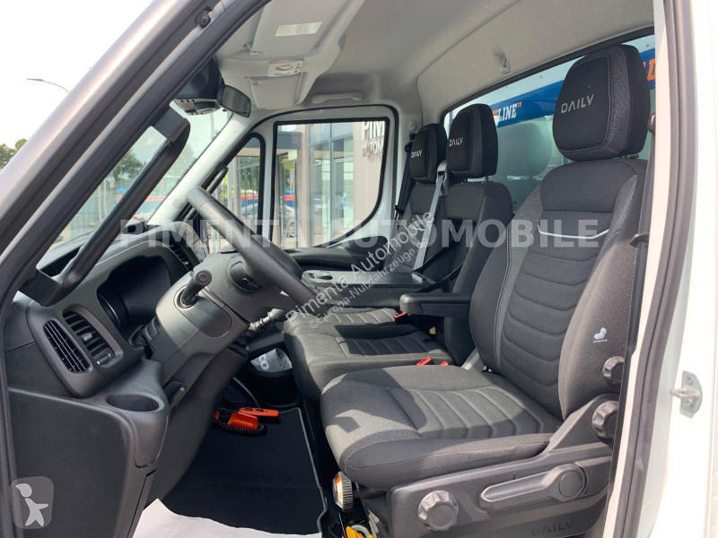 Furgoneta Iveco 70C18H PRITSCHE SIEBD KISTE...