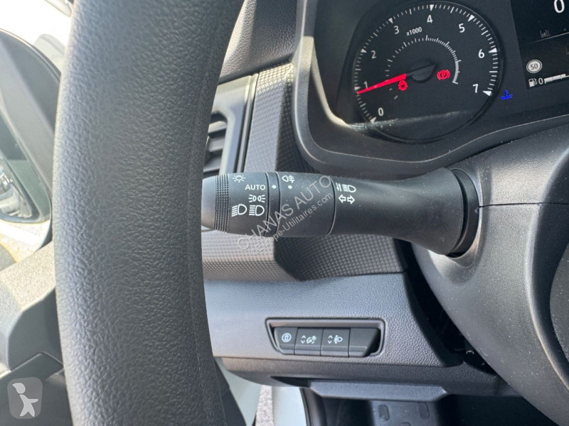 Véhicule utilitaire Renault 2.0 BLUE DCI 150...