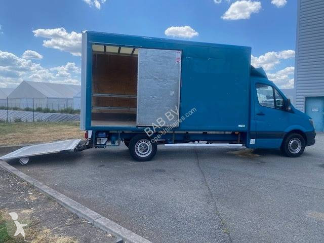 Furgoneta Mercedes
