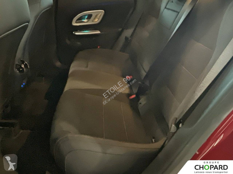 عربة نفعية Mercedes CLA 180 8F-eDCT