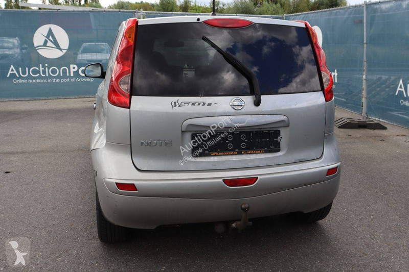 Nyttofordon Nissan