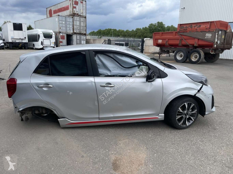 Samochód dostawczy KIA