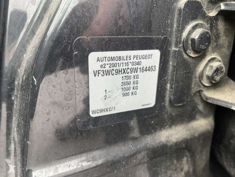 عربة نفعية Peugeot