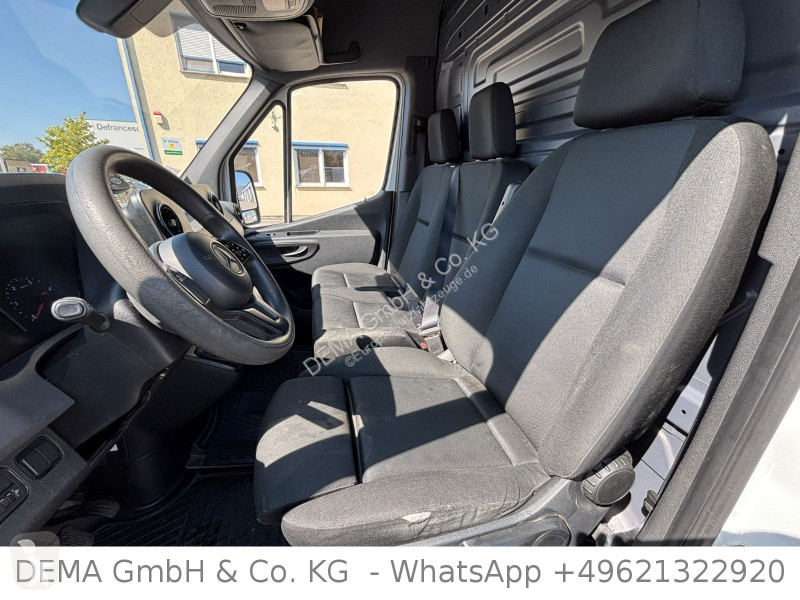 عربة نفعية Mercedes...