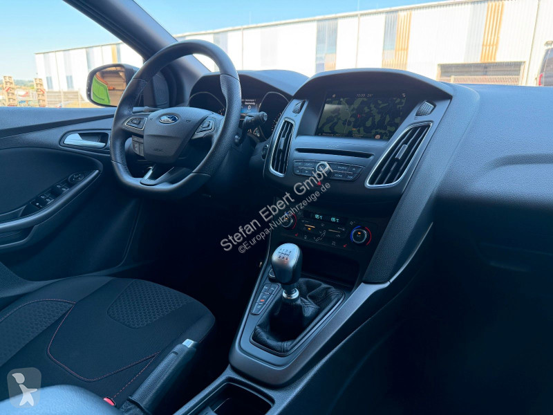 Samochód dostawczy Ford Turnier...