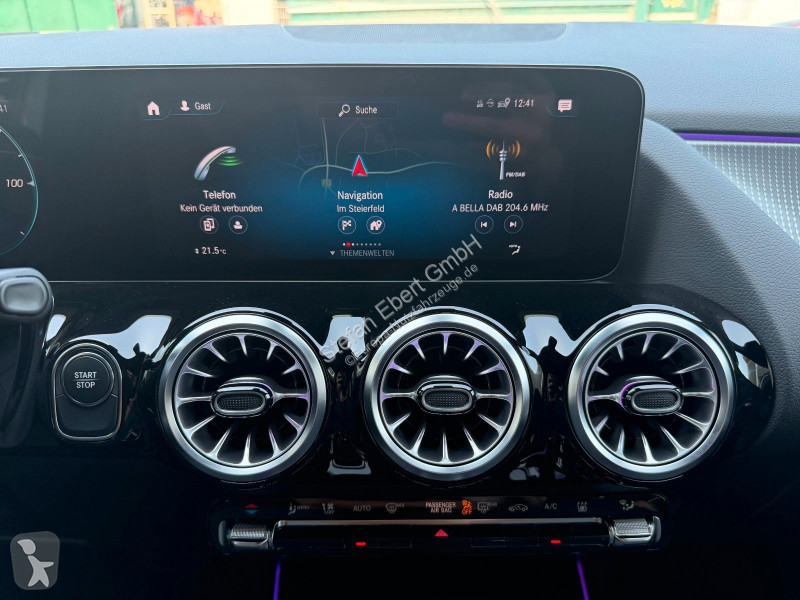 Mercedes EQA 300 4M...