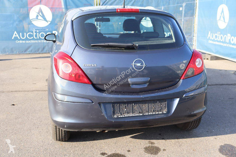 عربة نفعية Opel