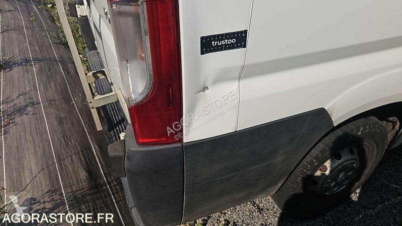 Véhicule utilitaire Peugeot BOXER