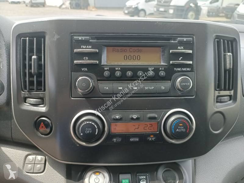 Véhicule utilitaire Nissan