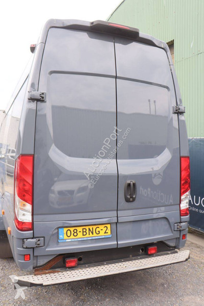 Furgoneta Iveco 70C18