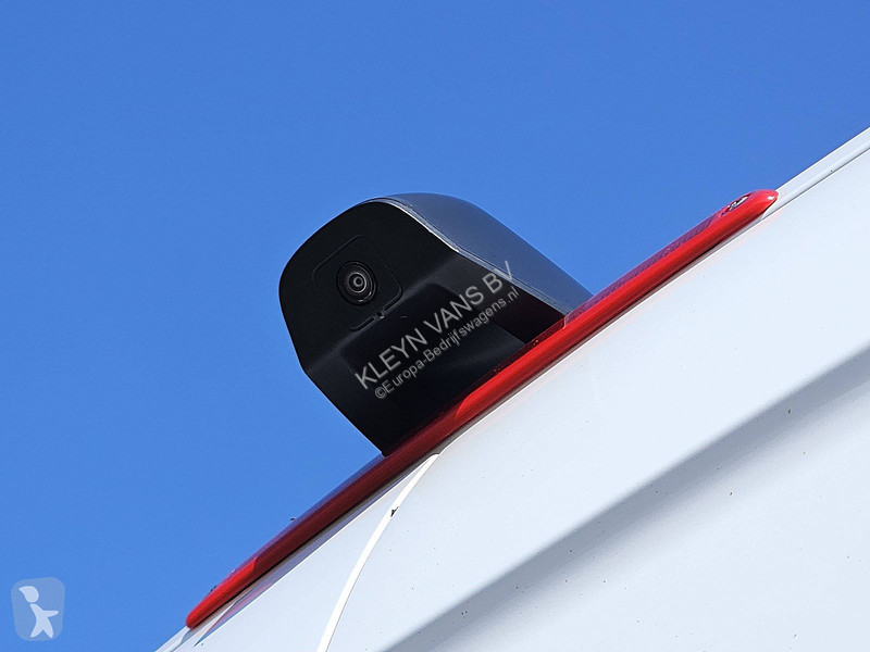 Užitkové vozidlo Mercedes 315 L2H2 LED Mbux10 AC!