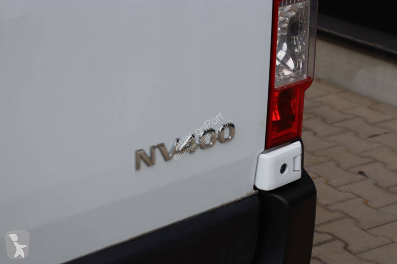 Furgoneta Nissan