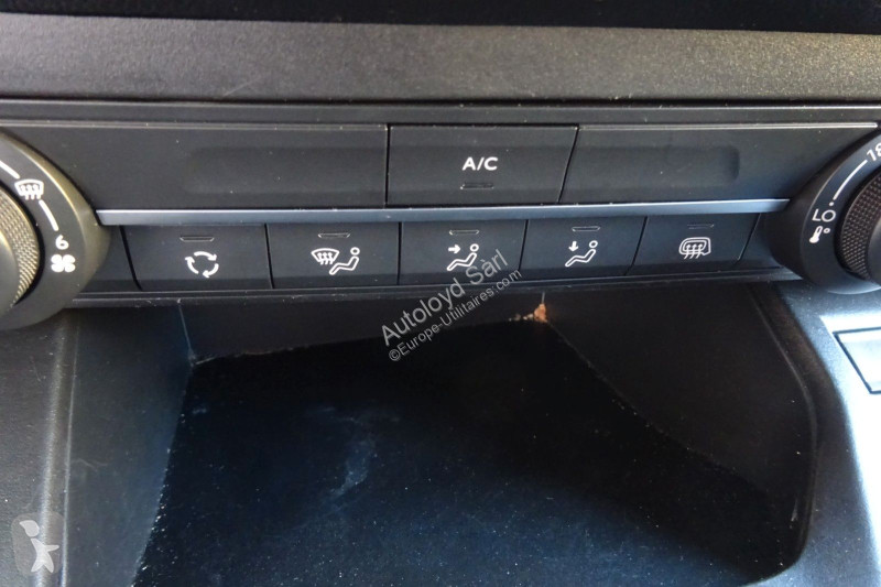 Véhicule utilitaire Peugeot PARTNER 1,5 HDI 100